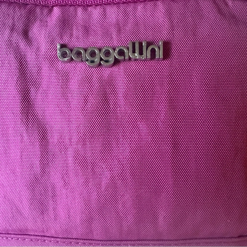 Baggallini Trifecta Wallet RFID Crossbody in Wild Plum - Picture 2 of 15